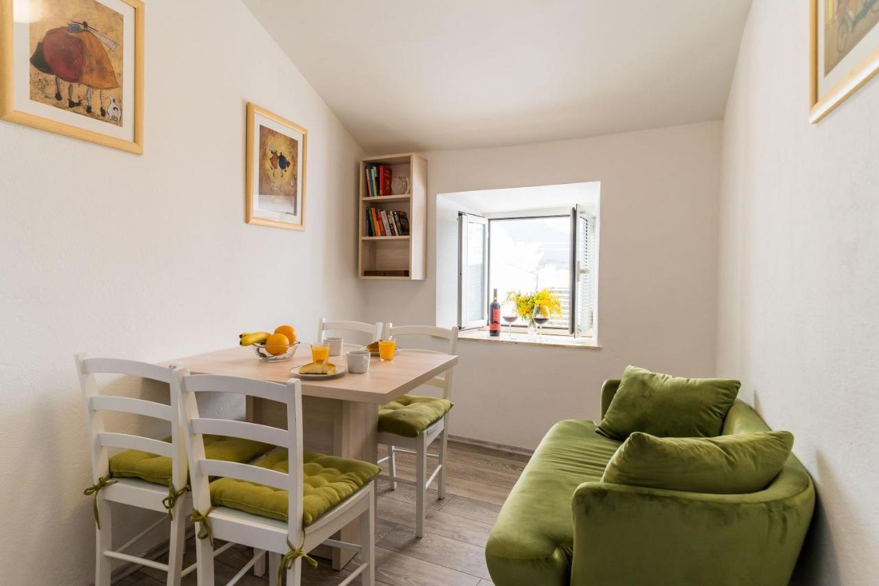Apartment Mo-Mo ดูบรอฟนิก ภายนอก รูปภาพ